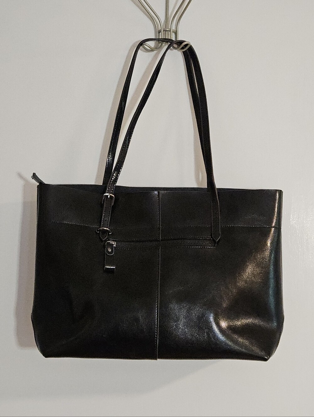 Black Patent Leather Tote Bag by Kattee
